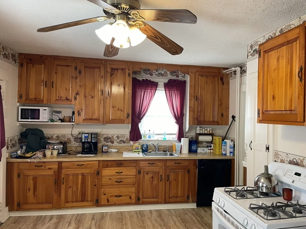 Photo of 384 Elliott St