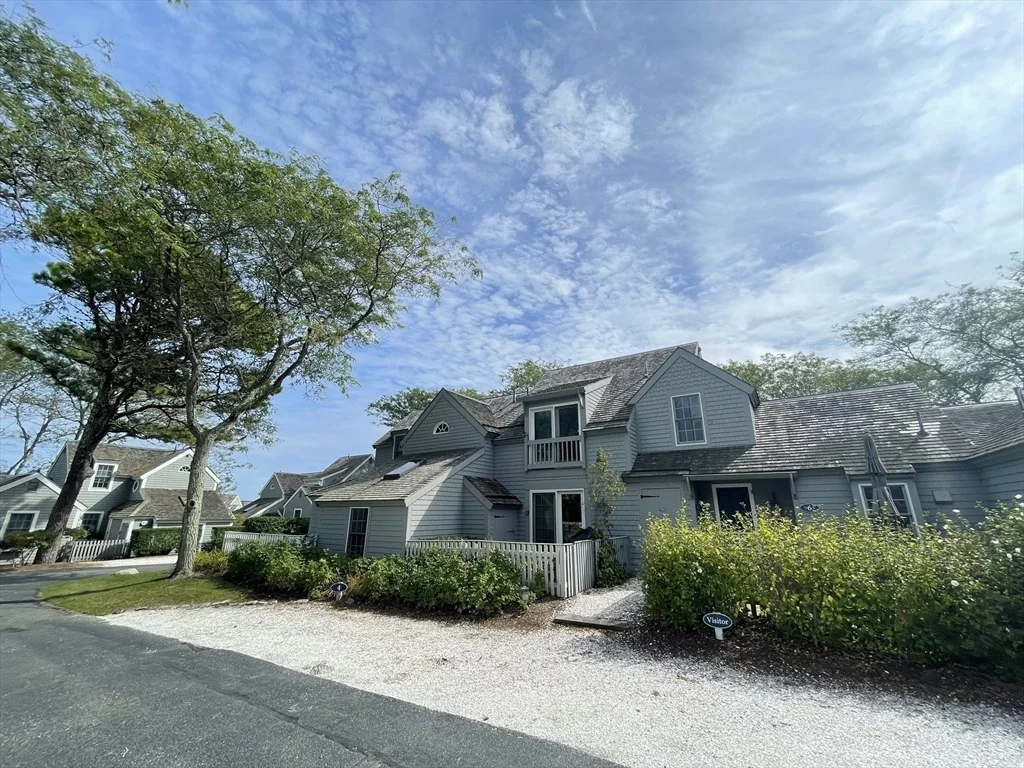 Photo of Unit 702 at 4 Colemans Way