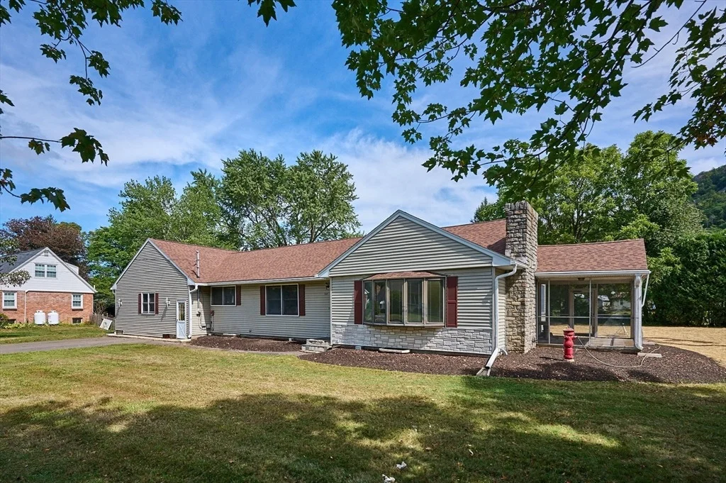 Photo of 133 Holyoke St