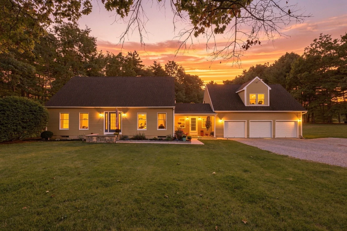 Photo of 6 Brittany Dr