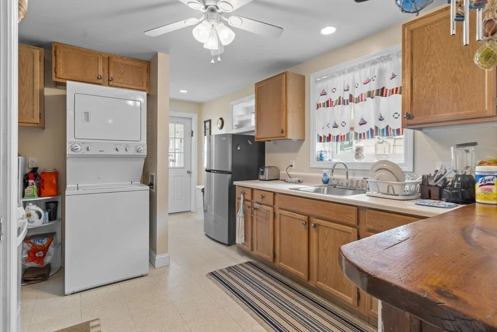 Photo of 876 Ocean St