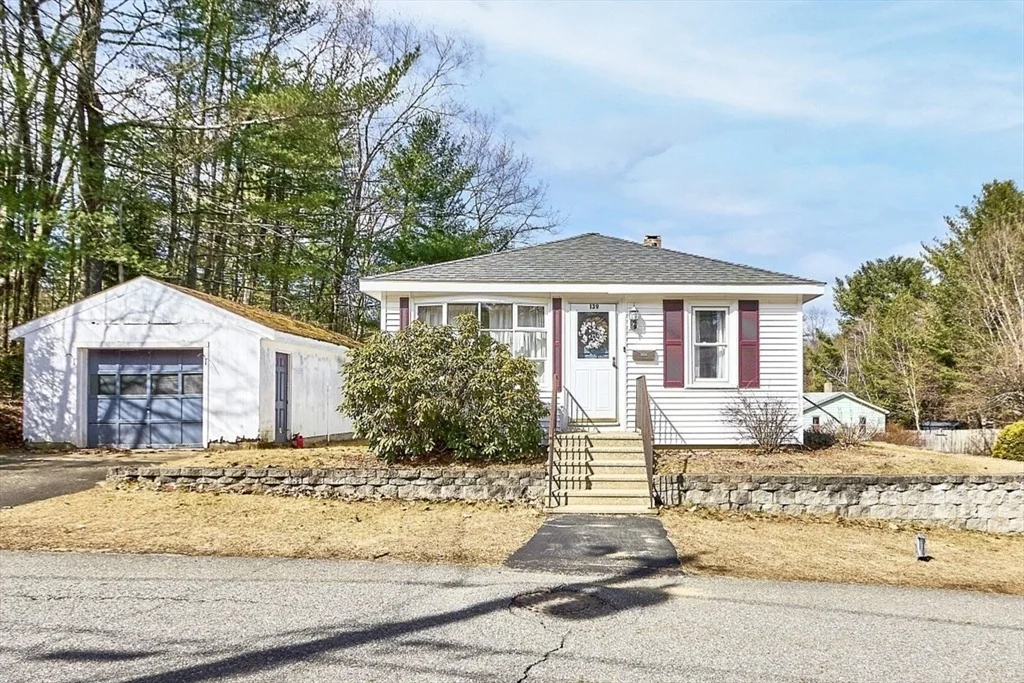 Photo of 139 Yale Ave