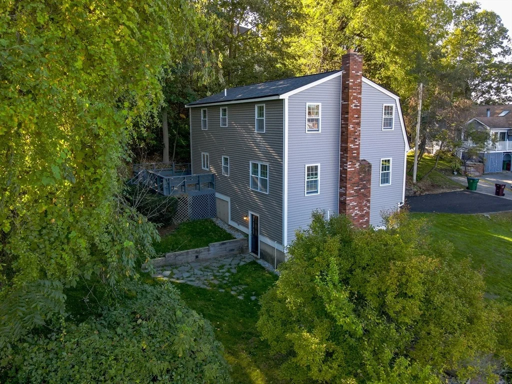 Photo of 355 Andover St