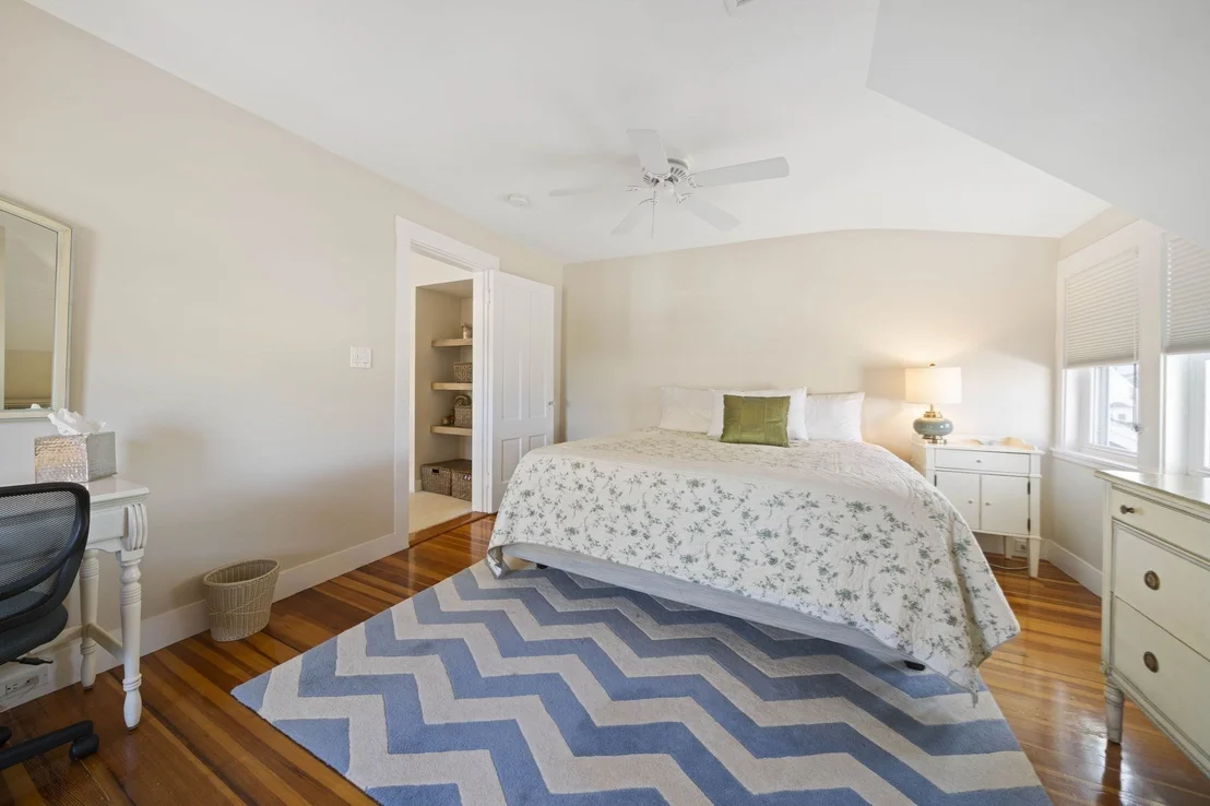 Photo of 117 Manomet Ave.