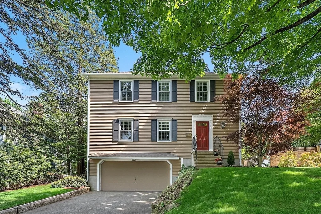 Photo of 372 Central Street