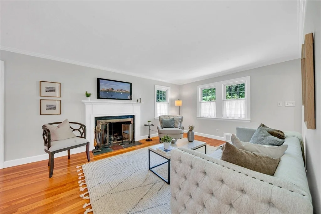 Photo of 43 Plain Rd