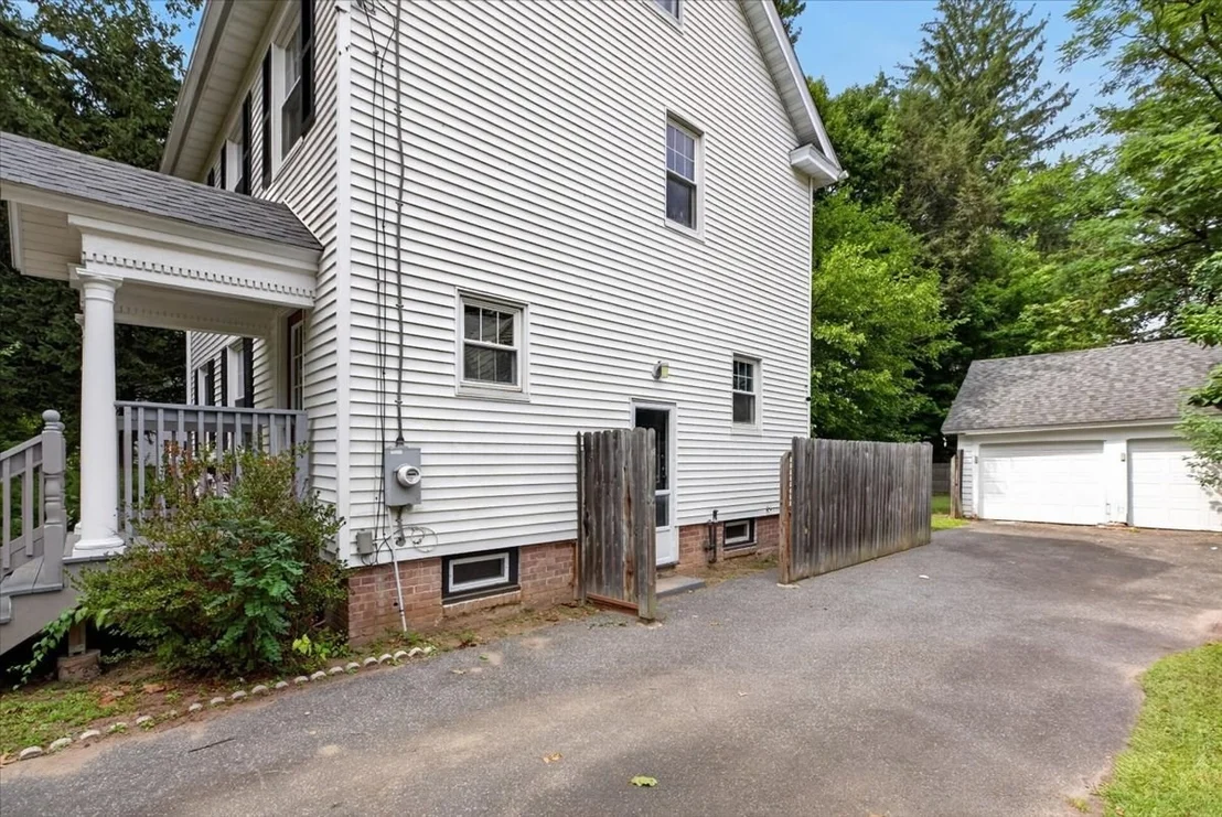 Photo of 2306 Wilbraham Rd