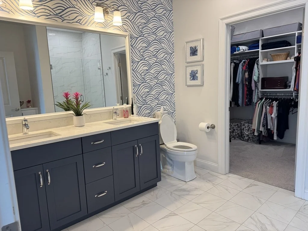 Photo of Unit 307 at 1 Revolution Way