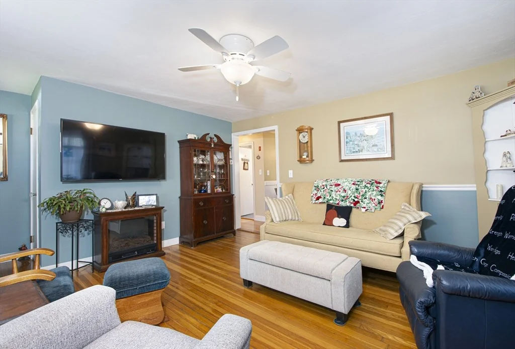 Photo of 9 Orchard Dr