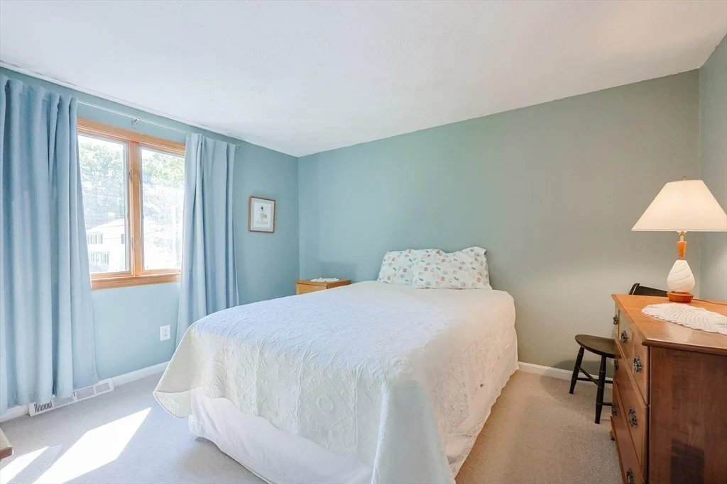 Photo of 23 Teller Dr