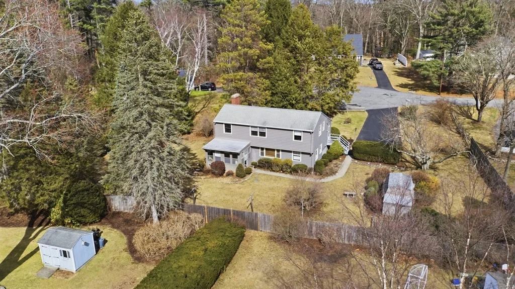 Photo of 6 Pine Knoll Road