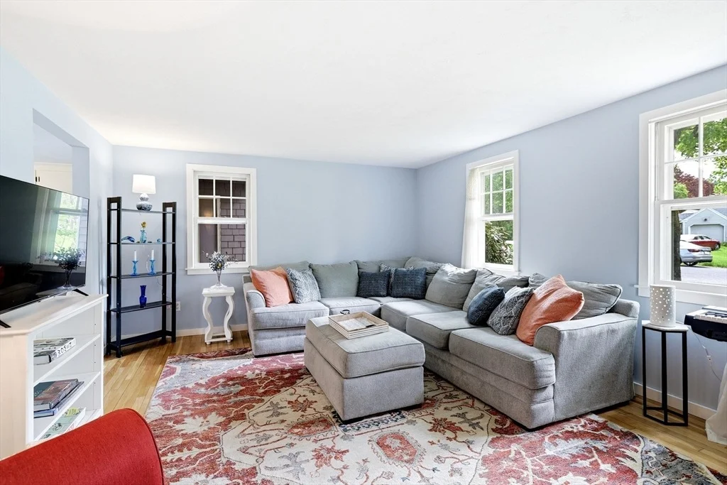 Photo of 87 Harlow Dr