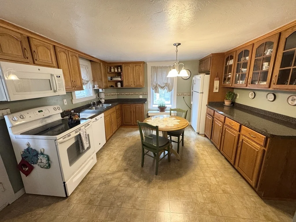 Photo of 349 Parker St