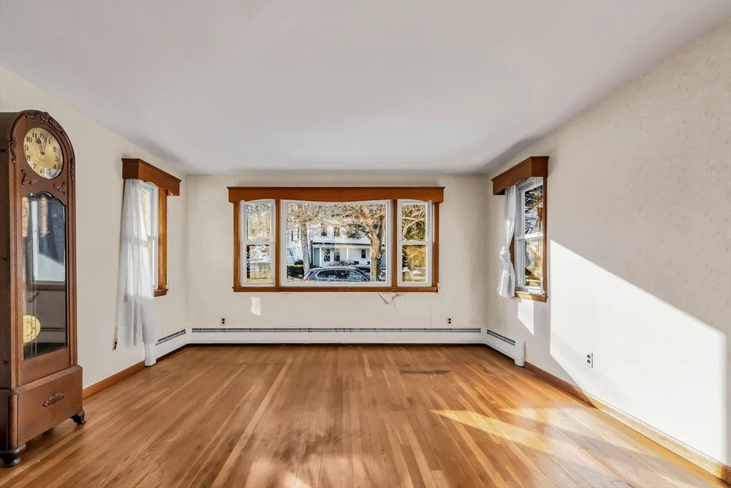 Photo of 31 Webster Ave