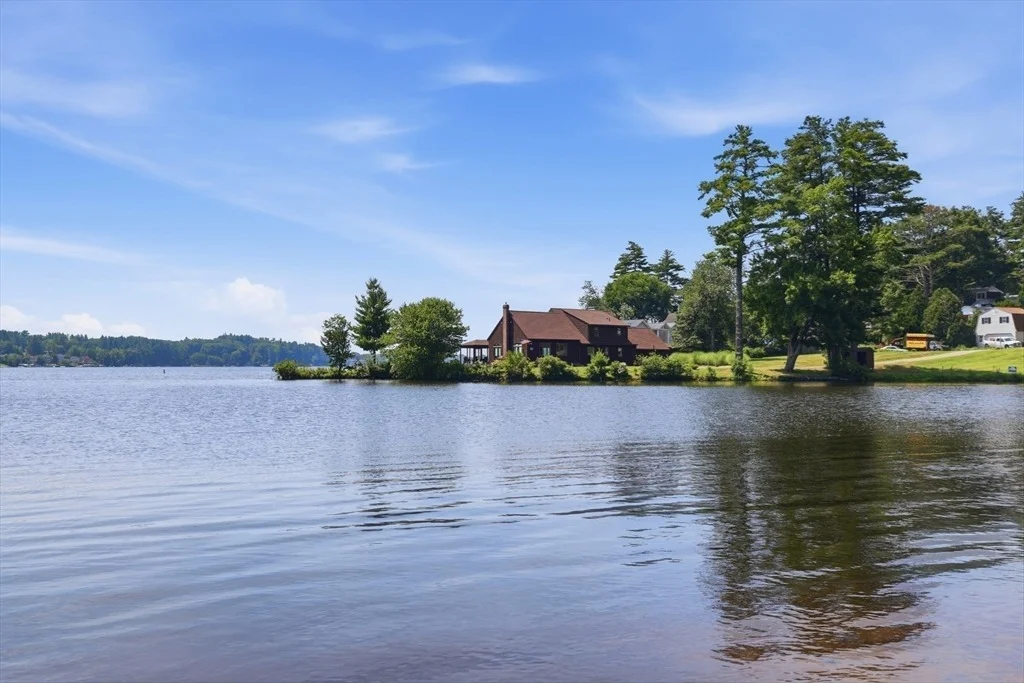 Photo of 18 River Rd