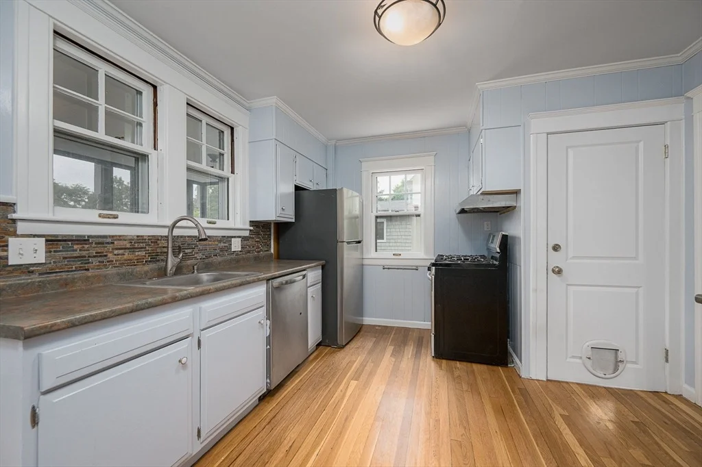 Photo of 80 Pine St.