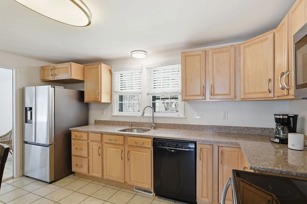 Photo of 22 Rosedale Ave