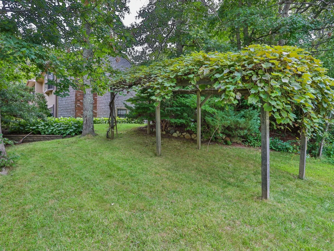Photo of 2 Robin Rd