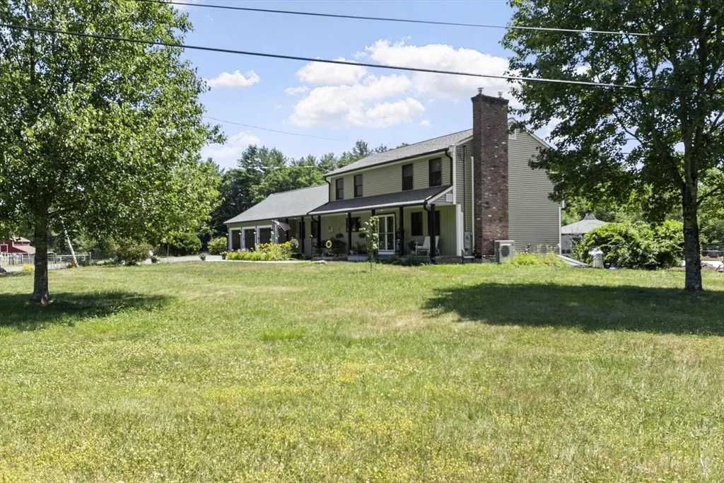 Photo of 467 Loring Road