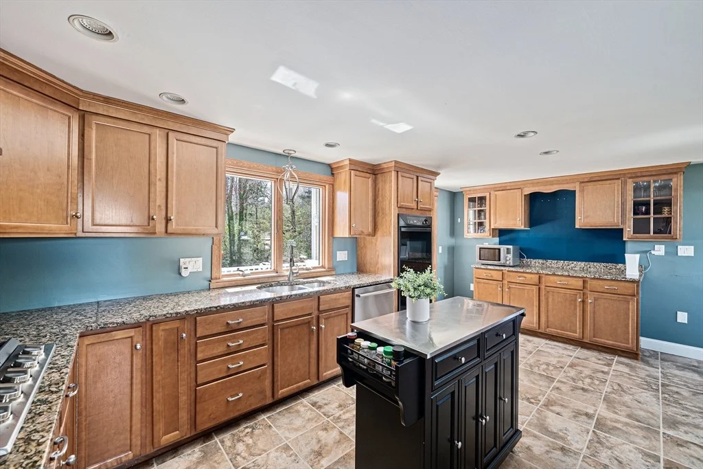 Photo of 53 Shore Dr
