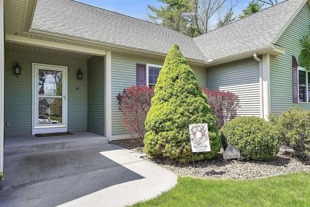 Photo of 8 Carla Ln
