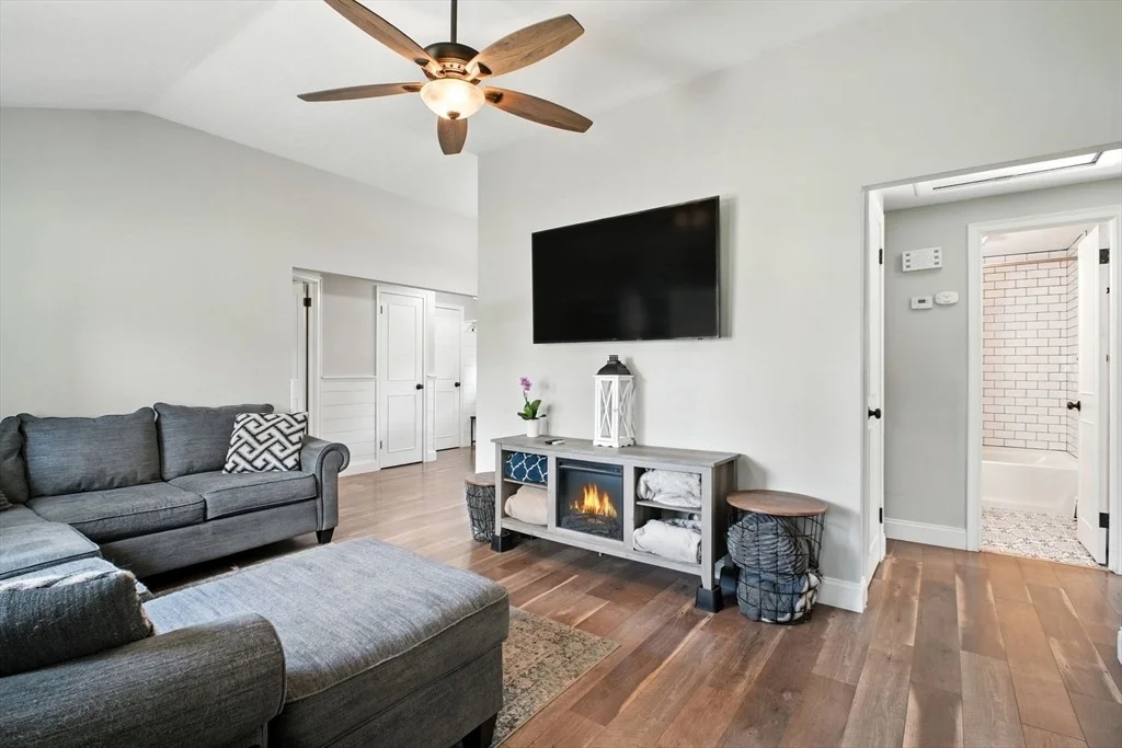 Photo of 19 Harbour Rd