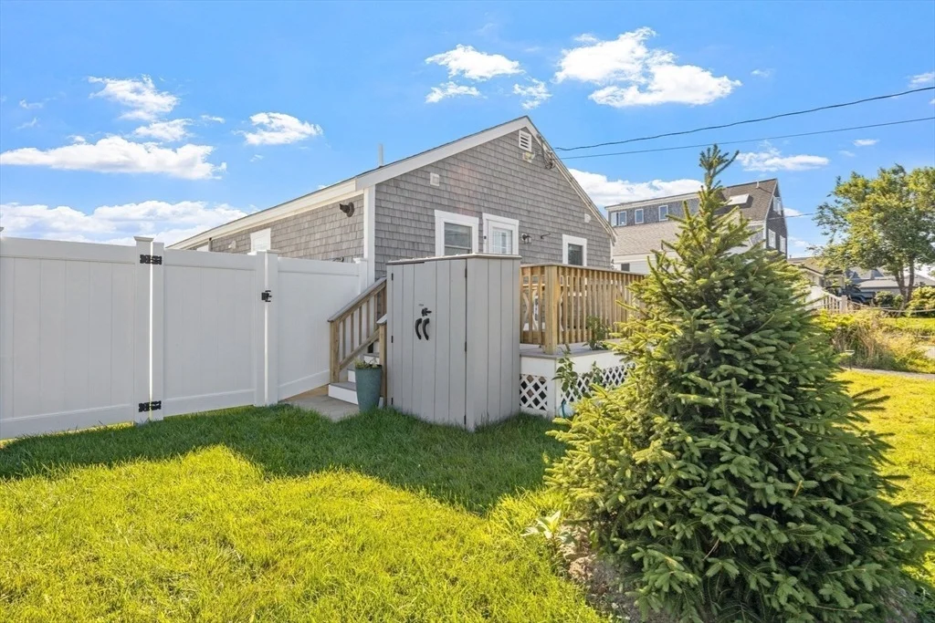 Photo of 49 Freeman Ave