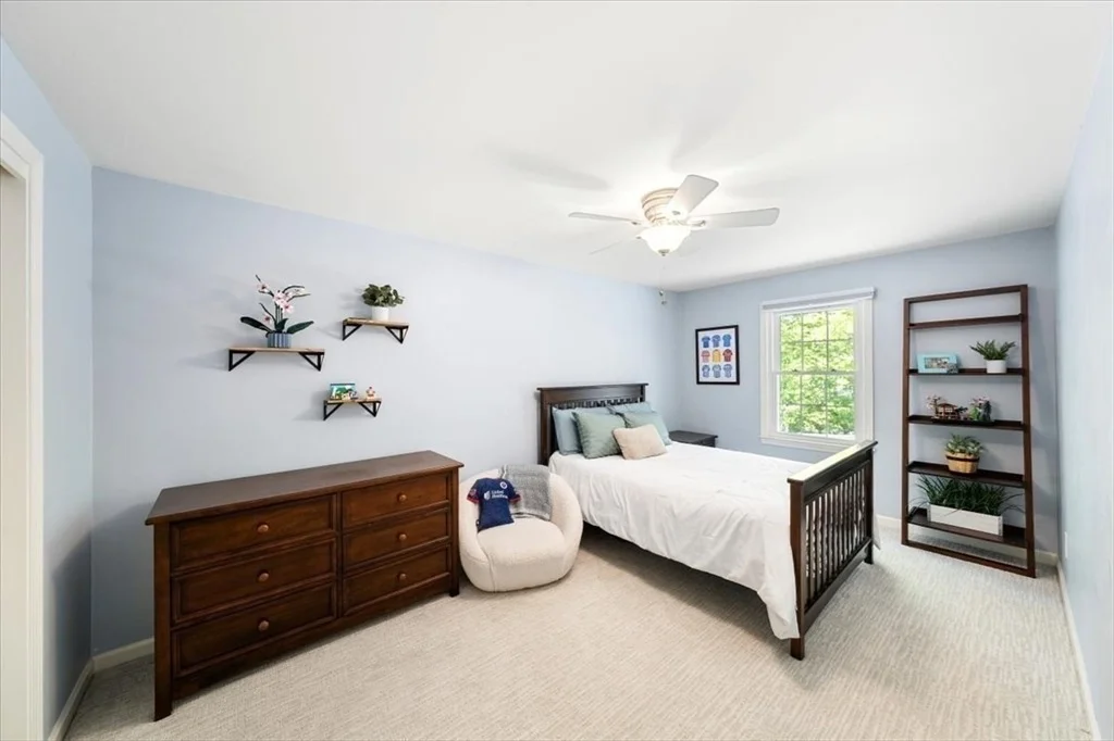 Photo of 9 Running Brook Cir