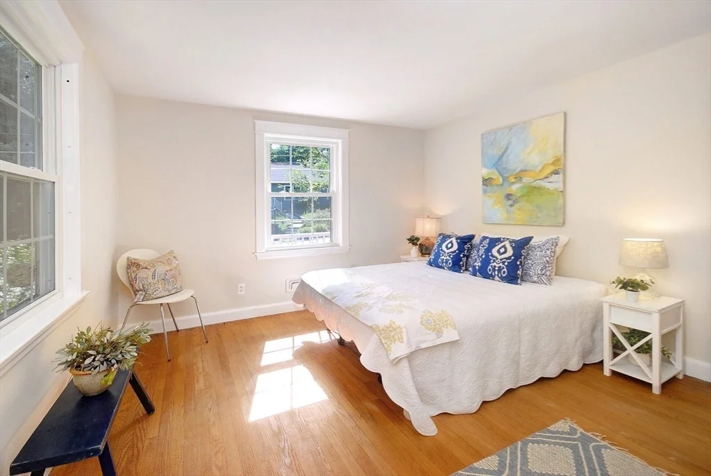 Photo of 25 Rivermeadow Dr