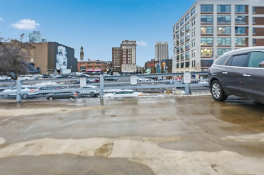 Photo of Unit 310 at 70 Southbridge Street