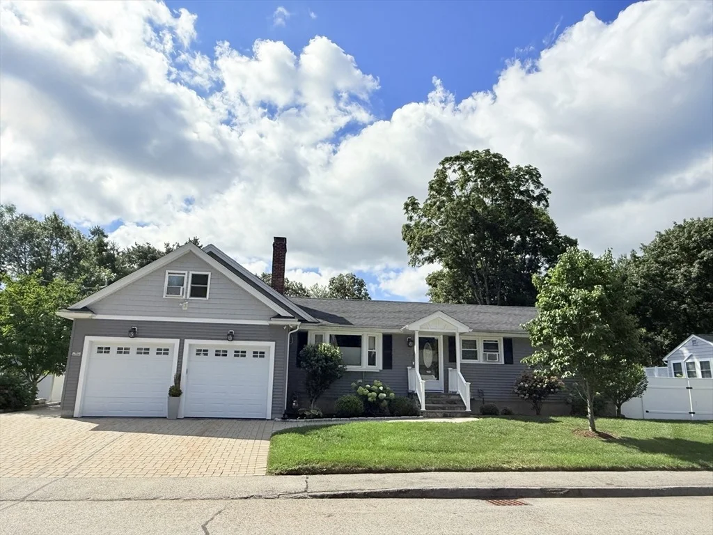 Photo of 21 Helen Dr