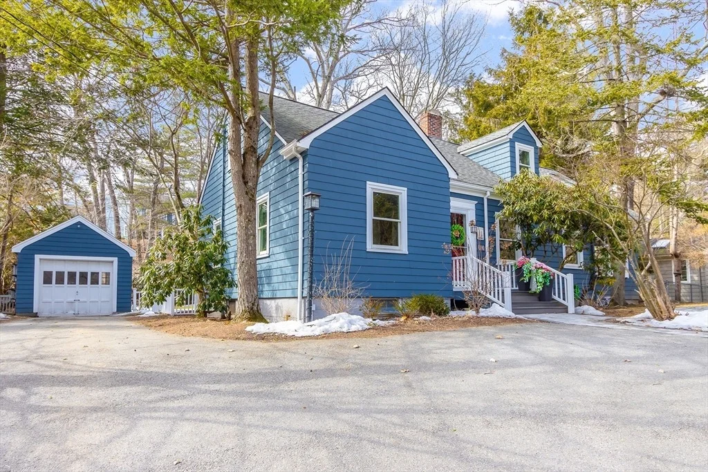 Photo of 663 Greendale Ave