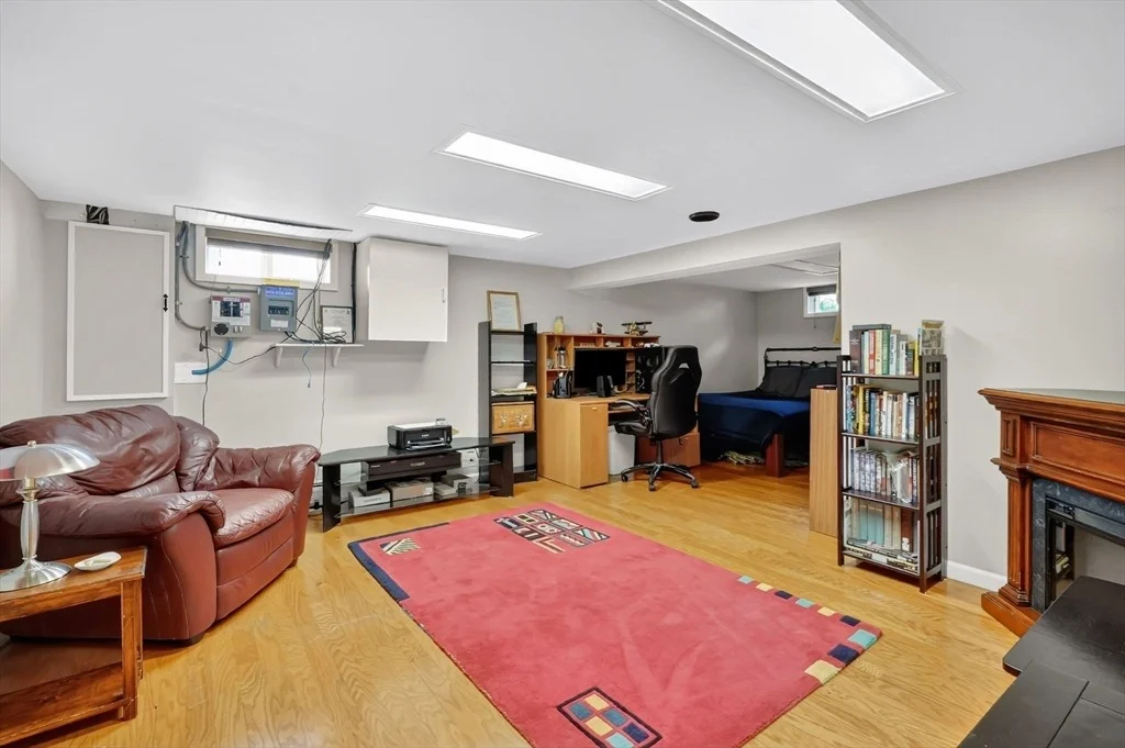 Photo of 9 Longview Dr