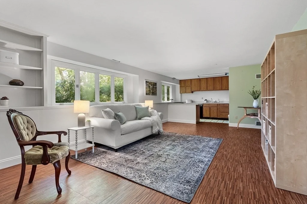 Photo of 11 Horseshoe Dr