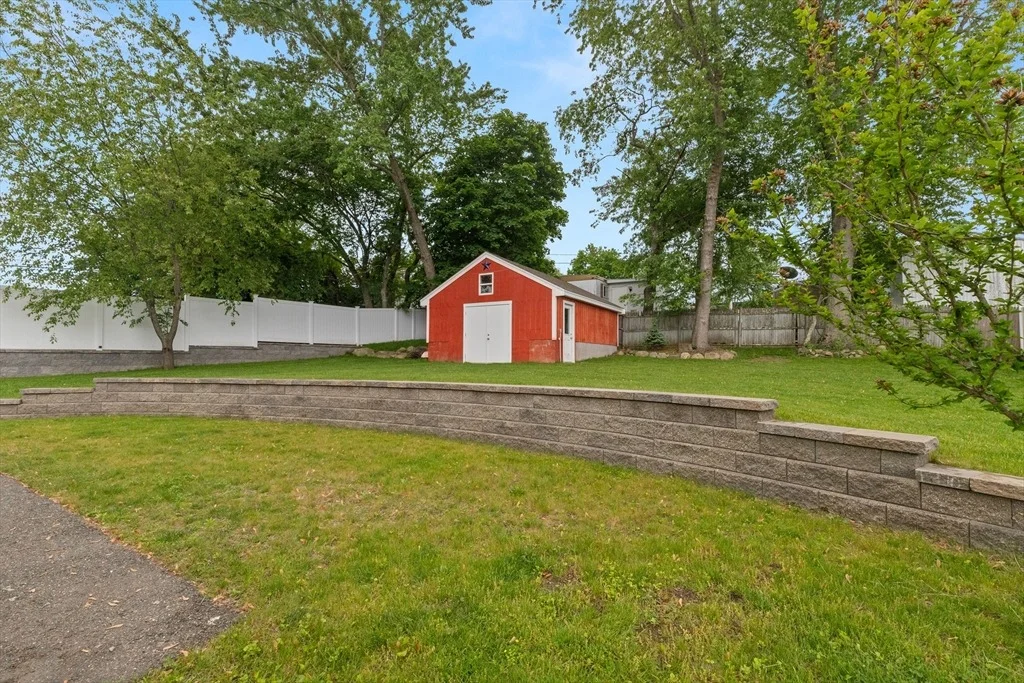 Photo of 4 Pine