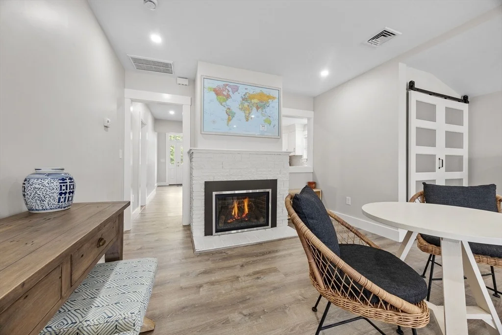 Photo of 24 Cove St