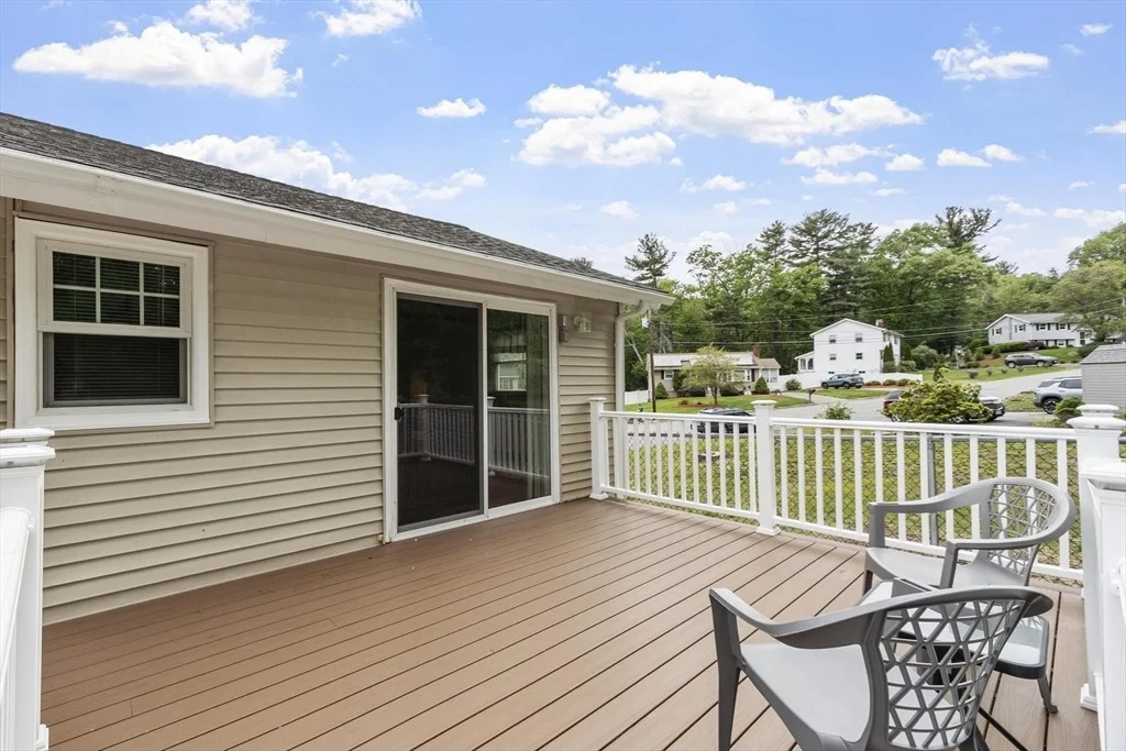 Photo of 27 Dexter Ave