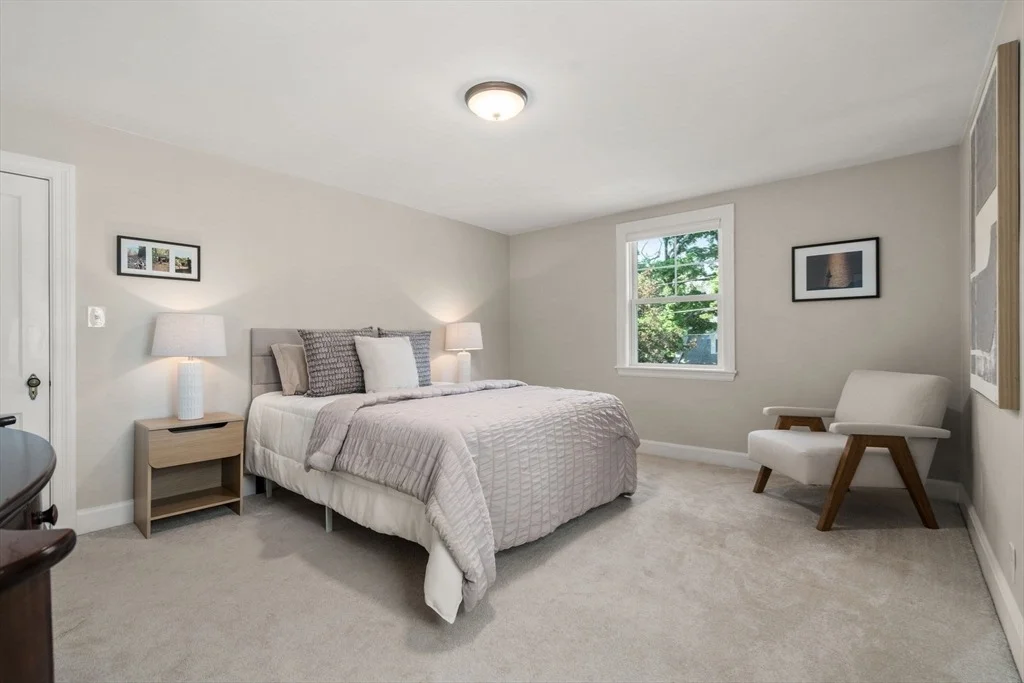 Photo of 52 Beaufort Ave