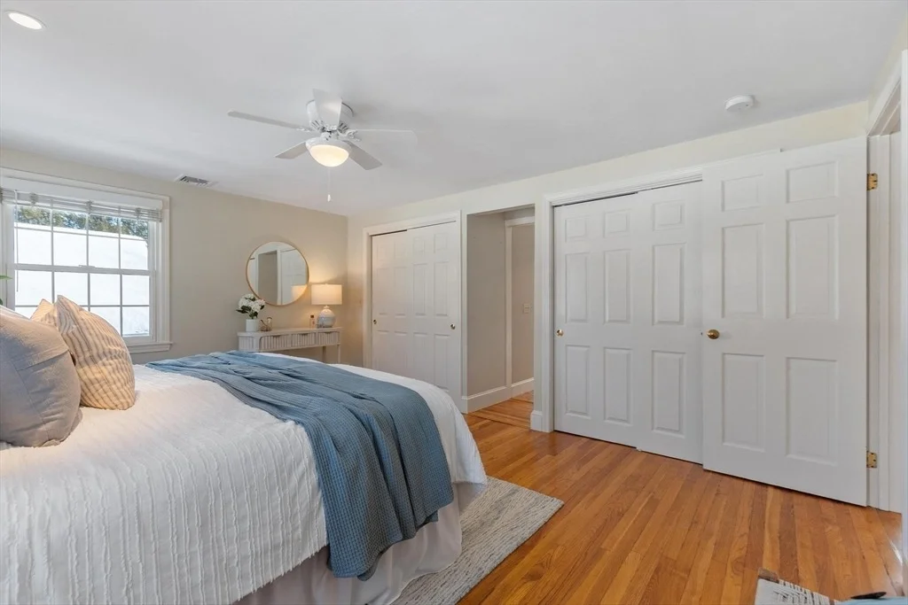 Photo of 959 Hill Rd