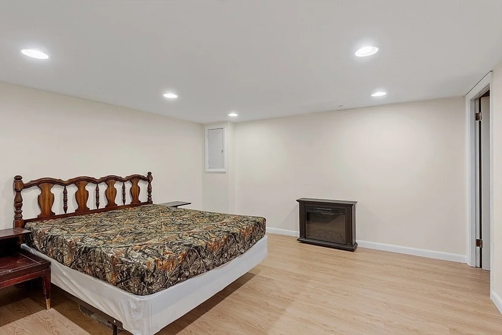Photo of 154 Summer St