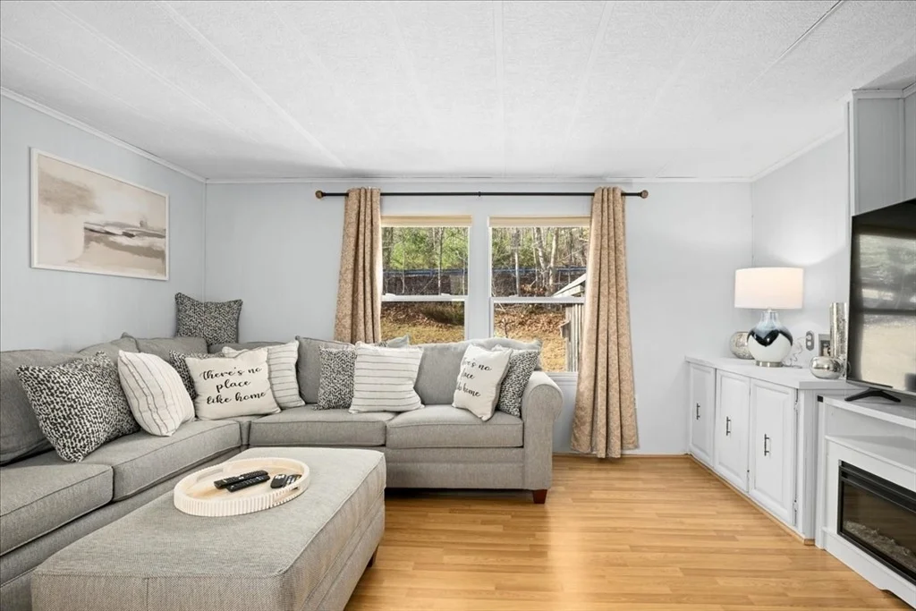 Photo of 21 Ash Ln