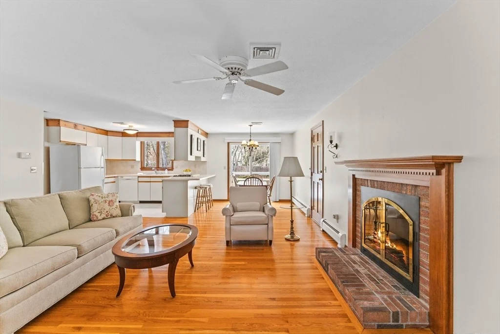 Photo of 363 Prince Hinckley Rd