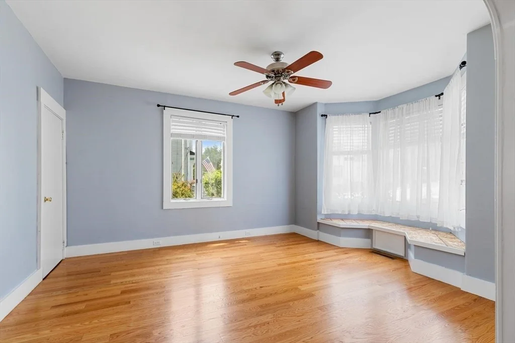 Photo of 18 Willow Ave