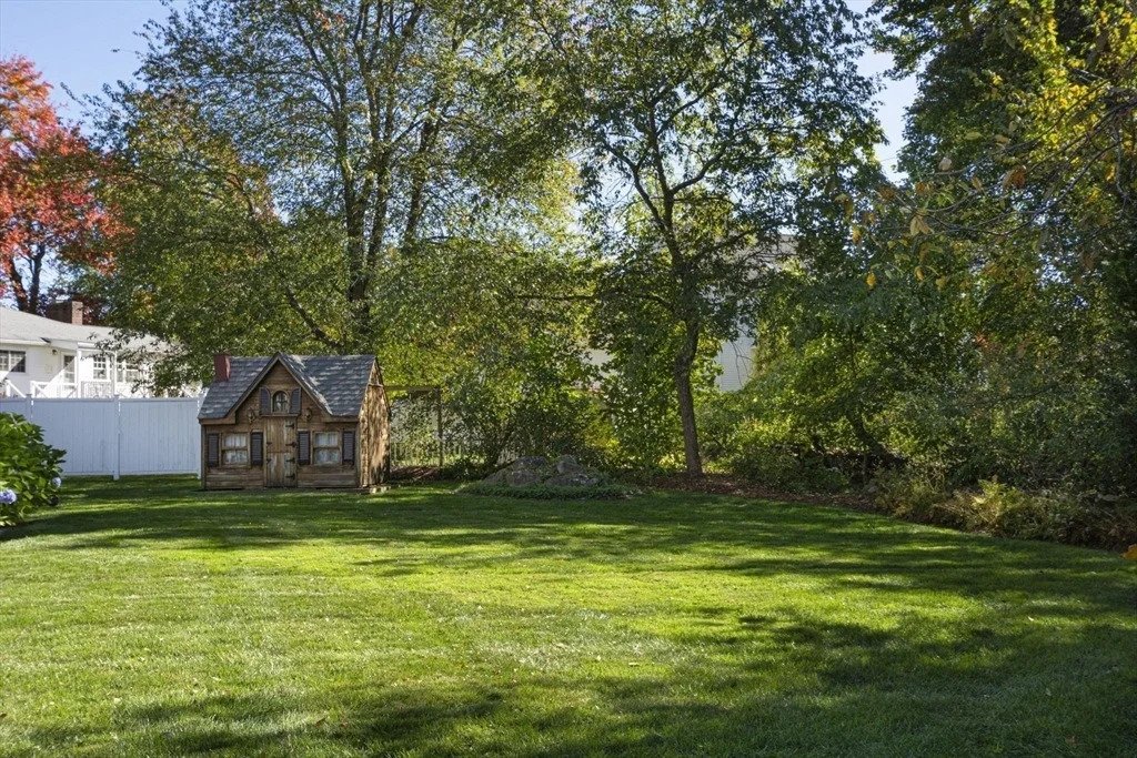 Photo of 93 Winfield Rd