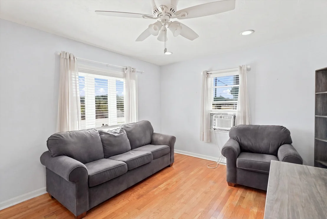 Photo of 166 Sandwich Rd