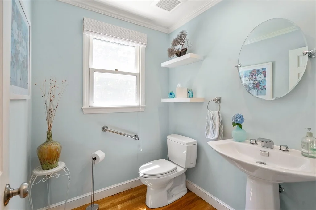Photo of 8 Gaslight Lane