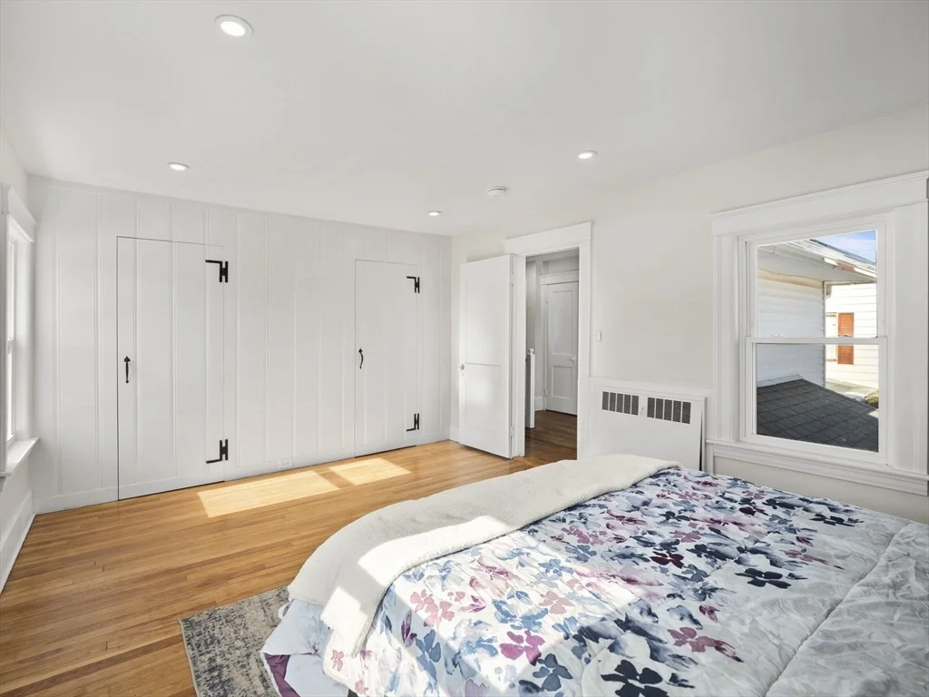 Photo of 329 Burncoat Street