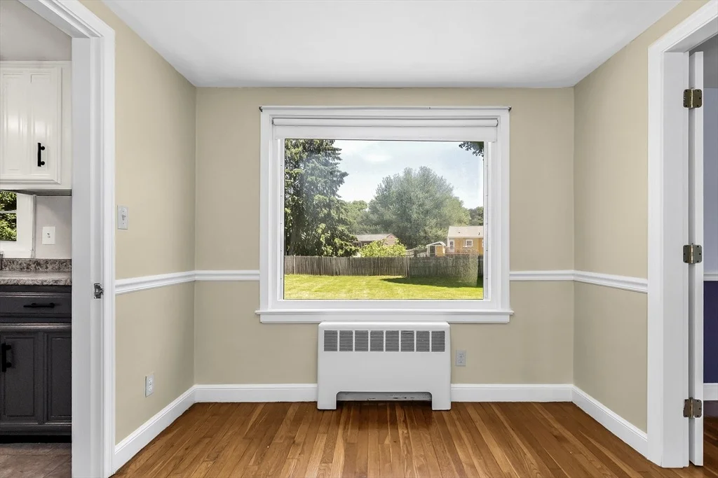 Photo of 370 Main St