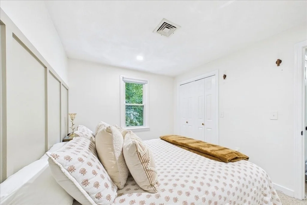 Photo of 77 Briar Rd