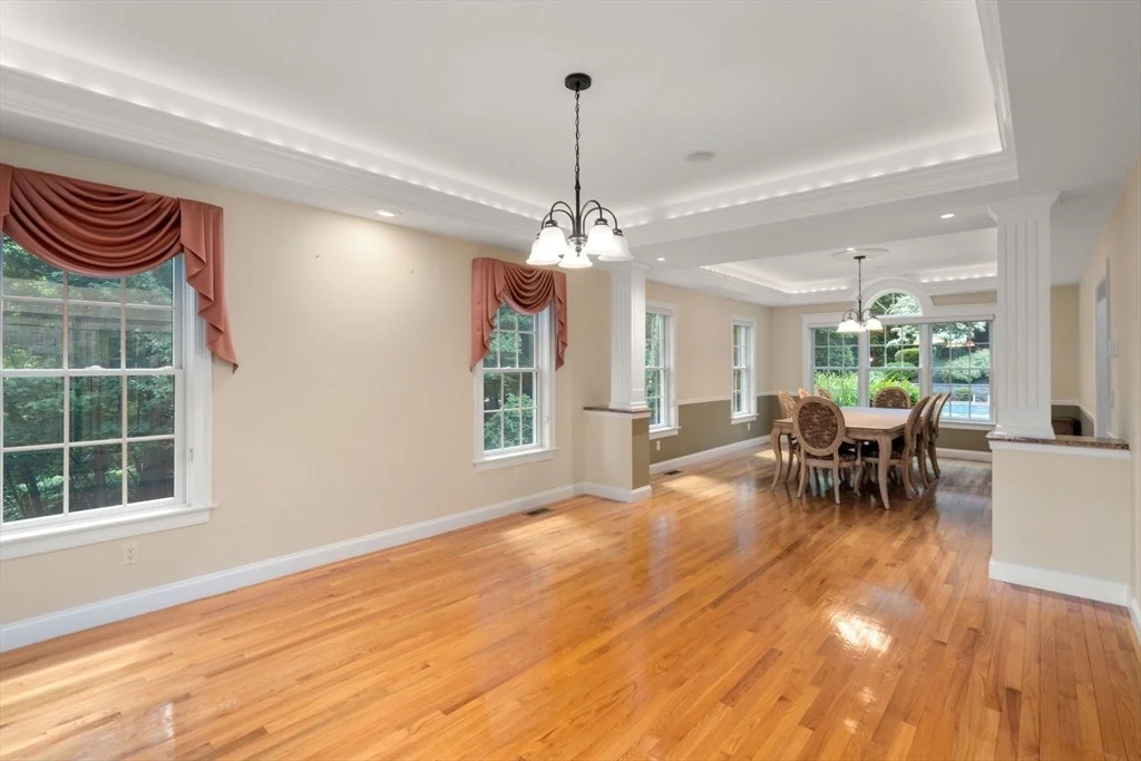 Photo of 253 Cranbrook Dr